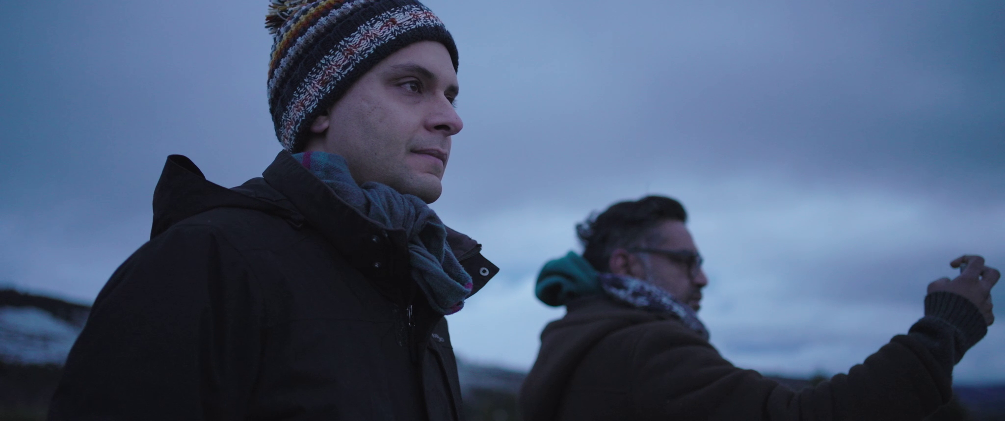 John Dauvin et Gabriel Campina sous un ciel d'hiver